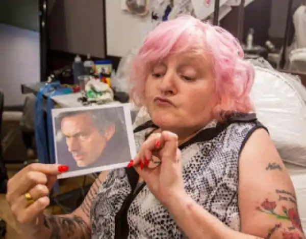 Meet 59-Yr-Old Grandma Who Is Addicted To Jose Mourinho